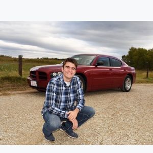 Meet your Posher, Grant